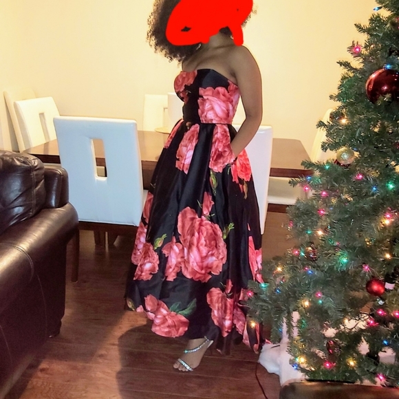 Prom Dress - Picture 3 of 5